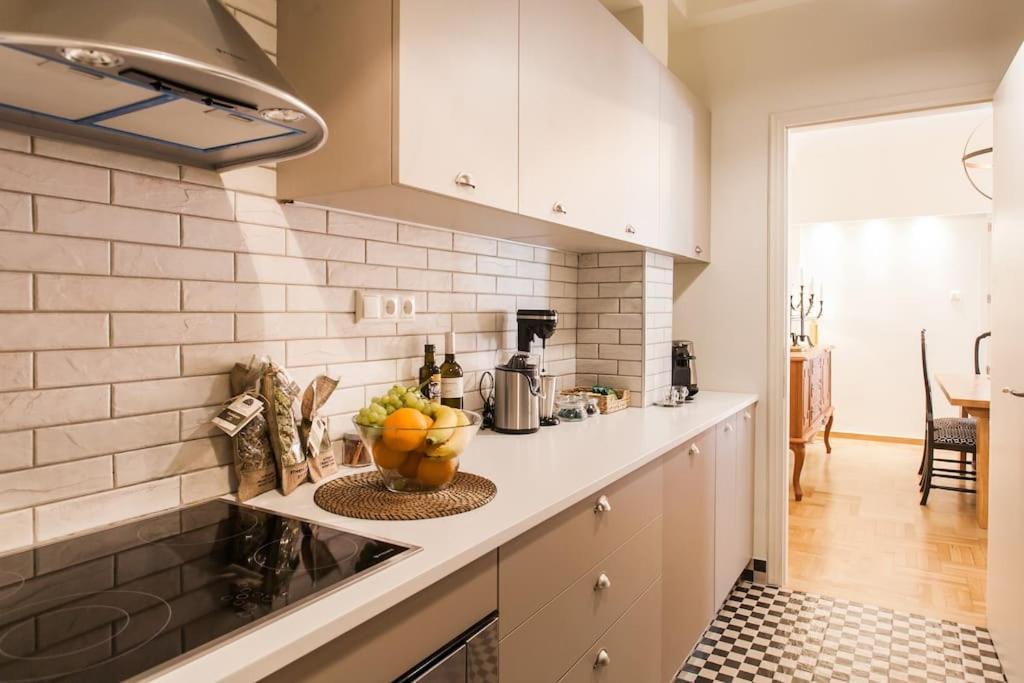 Luxurious Apartment Kolonaki Atene Esterno foto